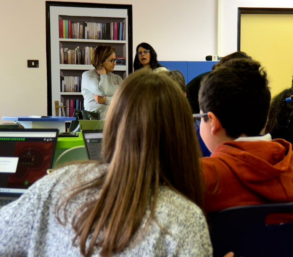 Centro Imparola al corso di visual programming a Matera con il Cluster Basilicata Creativa